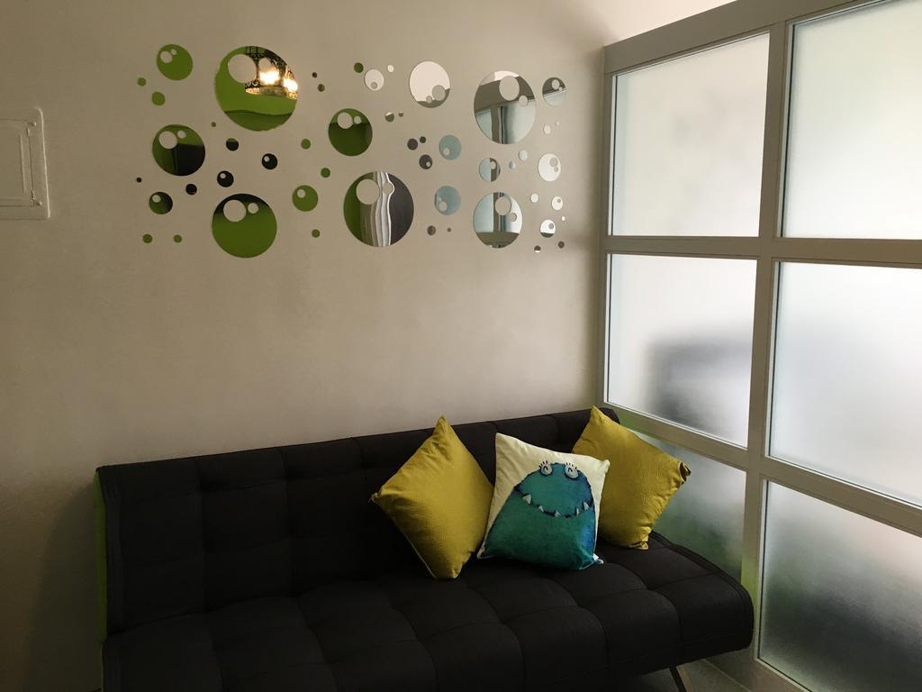Mary'S Crib Cityland Prime Tagaytay With Free Wifi & Swimming Tagaytay City Екстериор снимка